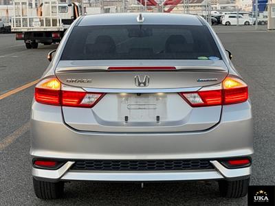 2018 Honda Grace - Thumbnail