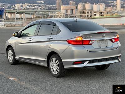 2018 Honda Grace - Thumbnail