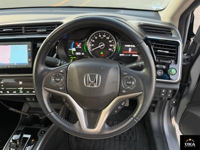 2018 Honda Grace - Thumbnail