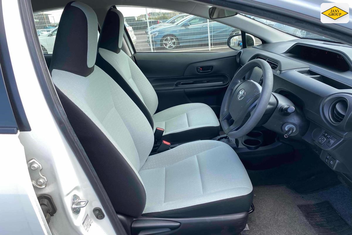 2017 Toyota Aqua
