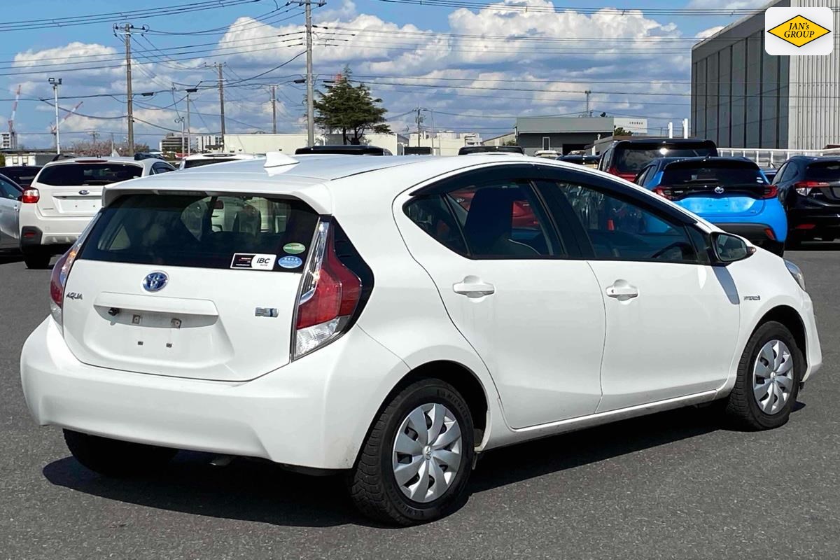 2017 Toyota Aqua