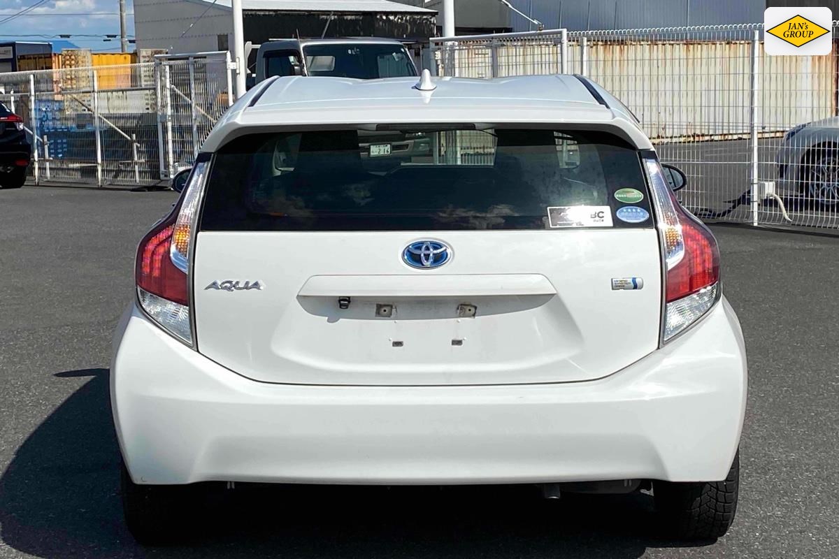 2017 Toyota Aqua