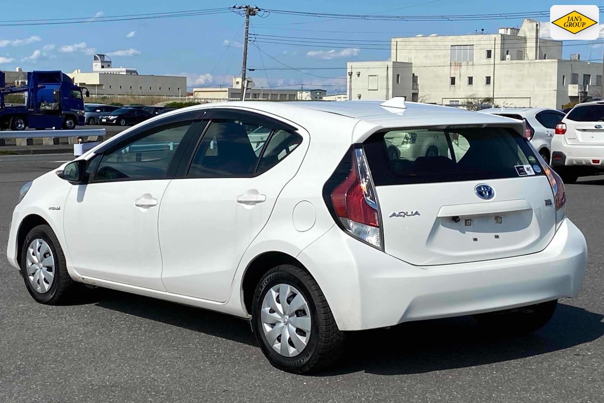 2017 Toyota Aqua