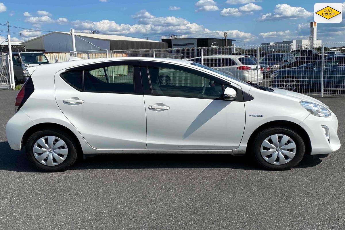 2017 Toyota Aqua