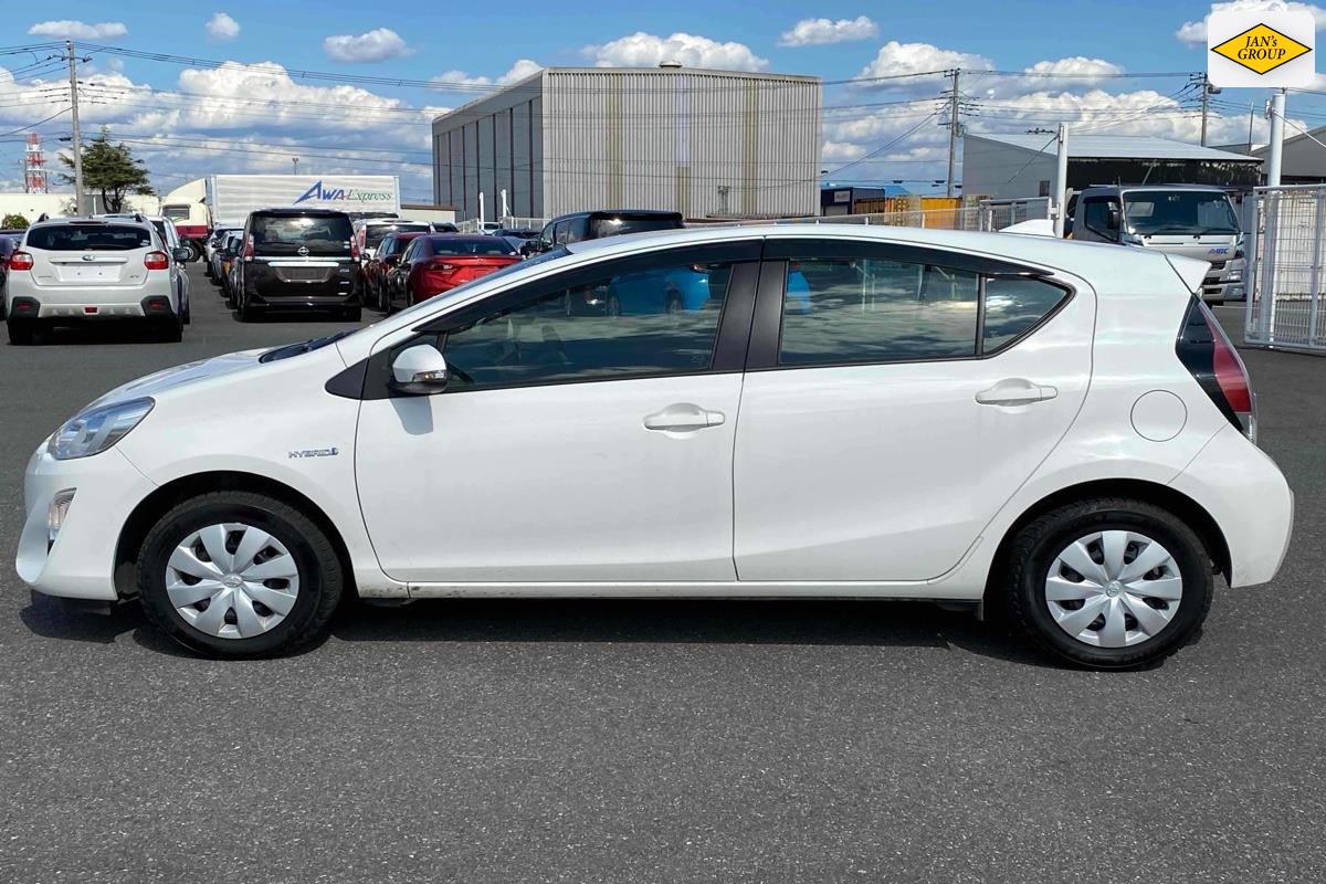 2017 Toyota Aqua