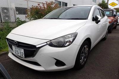 2019 Mazda Demio
