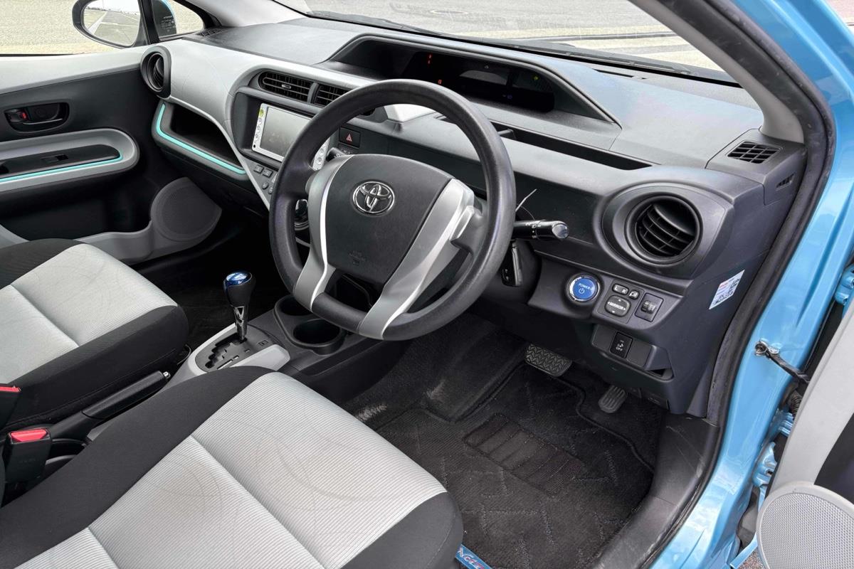 2012 Toyota Aqua