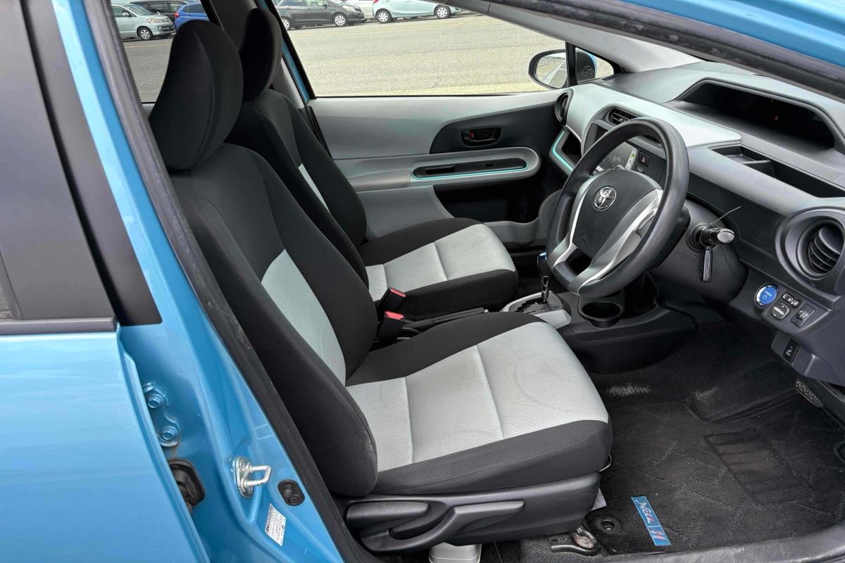 2012 Toyota Aqua