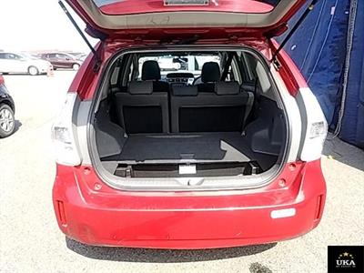 2013 Toyota Prius - Thumbnail