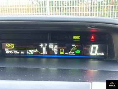 2014 Toyota Prius - Thumbnail