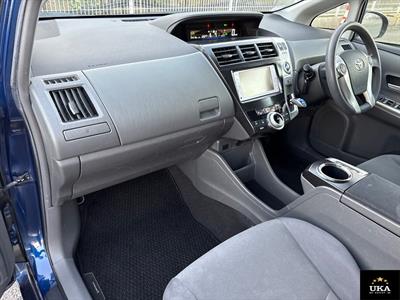 2014 Toyota Prius - Thumbnail