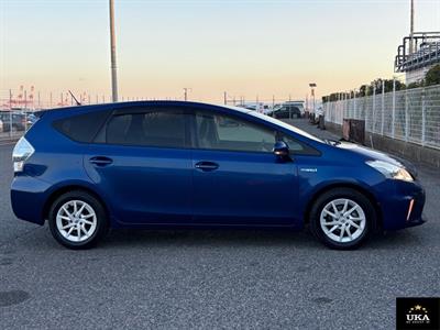 2014 Toyota Prius - Thumbnail