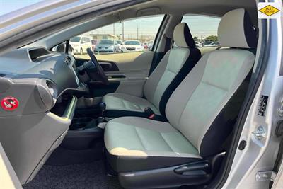 2014 Toyota Aqua - Thumbnail