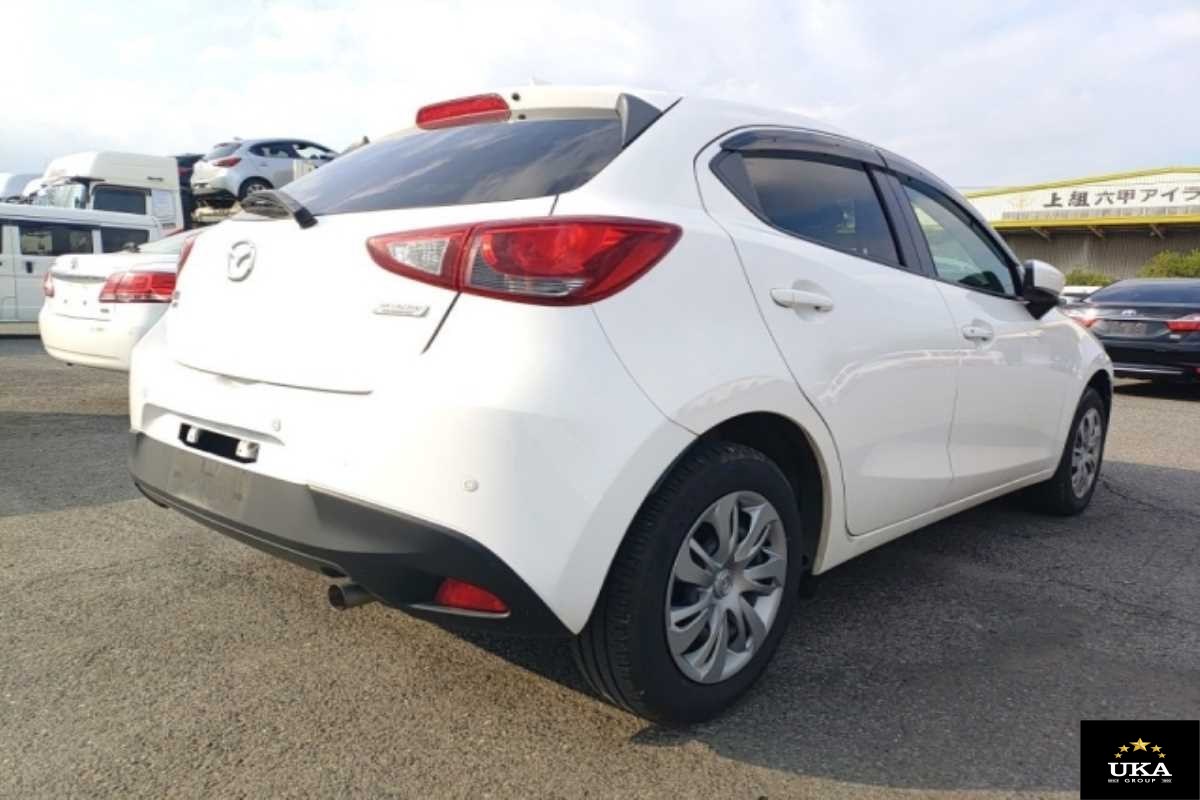 2018 Mazda Demio