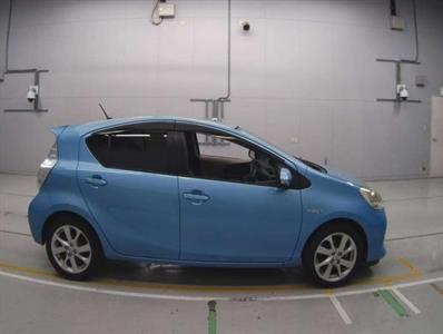2012 Toyota Aqua - Thumbnail
