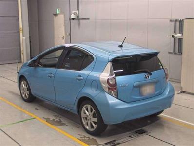 2012 Toyota Aqua - Thumbnail