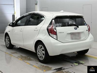 2015 Toyota Aqua - Thumbnail