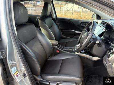 2014 Honda Grace - Thumbnail