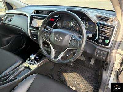 2014 Honda Grace - Thumbnail
