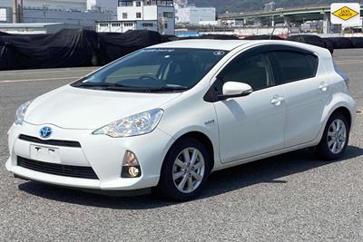 2014 Toyota Aqua - Thumbnail