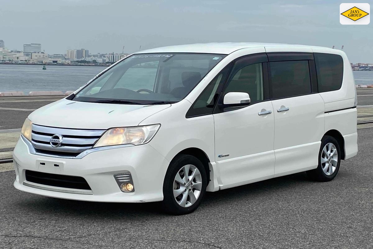 2013 Nissan Serena