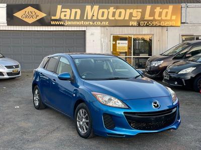 2012 Mazda Axela