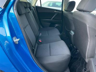 2012 Mazda Axela - Thumbnail