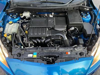 2012 Mazda Axela - Thumbnail