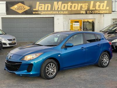 2012 Mazda Axela - Thumbnail