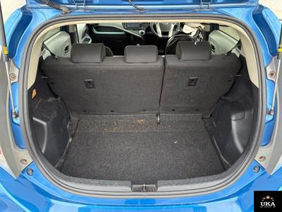 2013 Toyota Aqua - Thumbnail