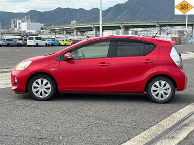 2012 Toyota Aqua - Thumbnail