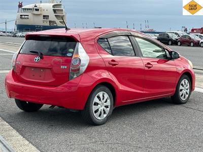 2012 Toyota Aqua - Thumbnail