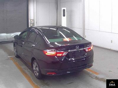 2015 Honda Grace - Thumbnail