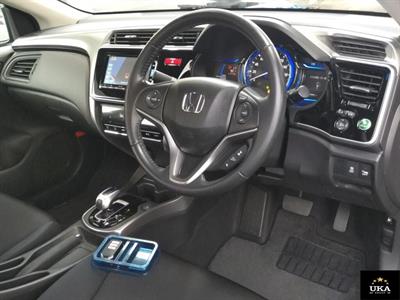 2015 Honda Grace - Thumbnail
