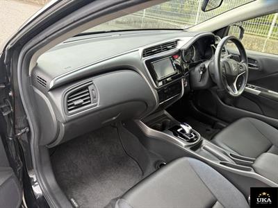 2015 Honda Grace - Thumbnail