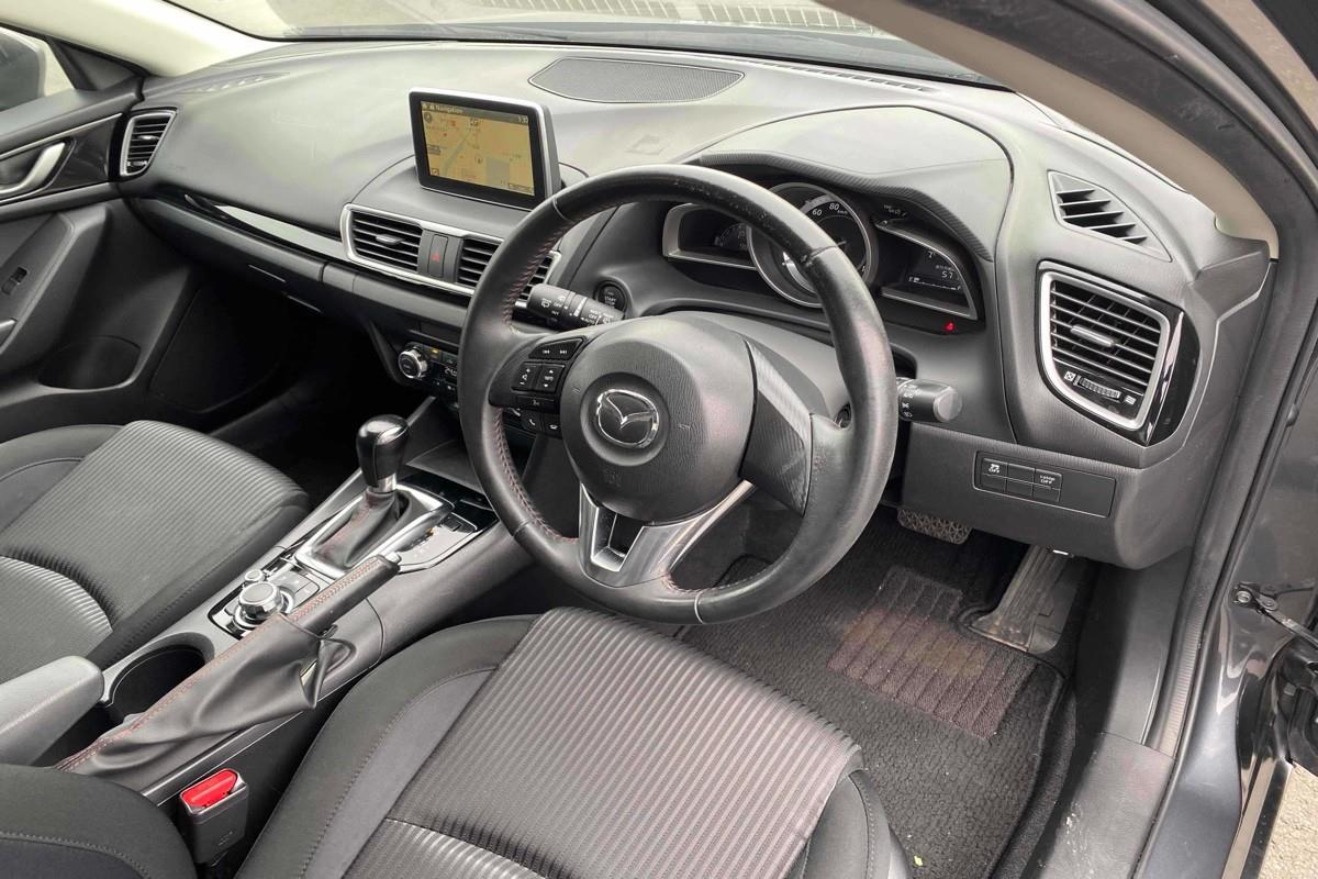 2014 Mazda Axela