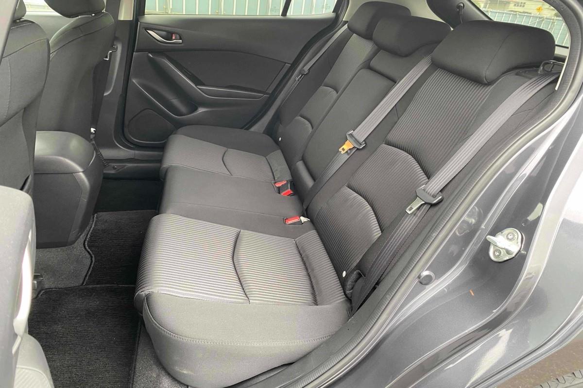 2014 Mazda Axela