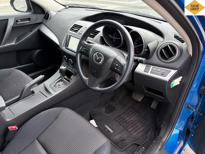 2012 Mazda Axela