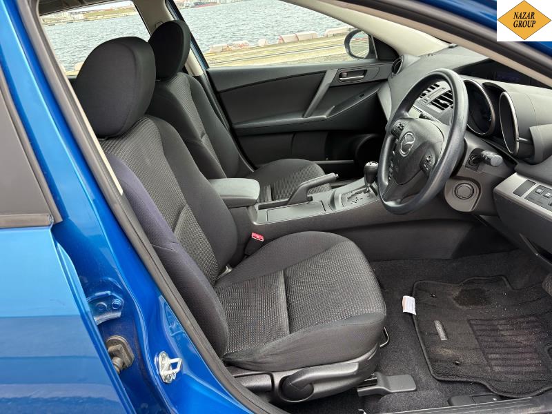 2012 Mazda Axela