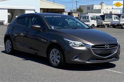 2017 Mazda Demio