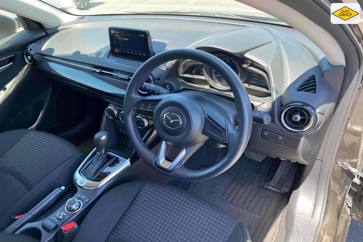 2017 Mazda Demio