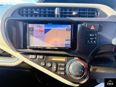 2014 Toyota Aqua - Thumbnail