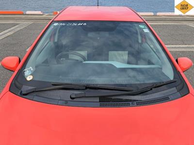 2012 Toyota Aqua - Thumbnail