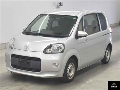 2015 Toyota Porte - Thumbnail
