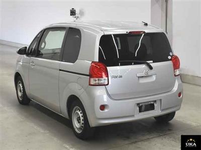 2015 Toyota Porte - Thumbnail