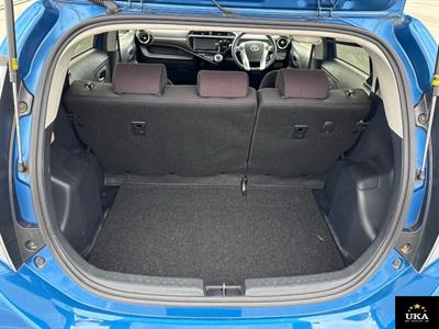 2016 Toyota Aqua - Thumbnail