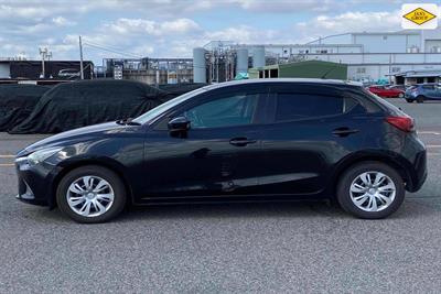 2016 Mazda Demio - Thumbnail