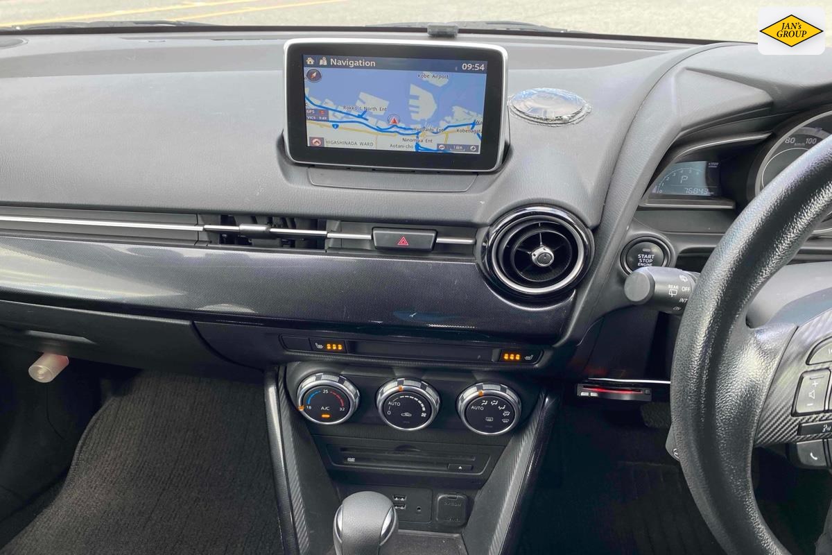 2016 Mazda Demio