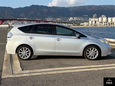 2013 Toyota Prius - Thumbnail