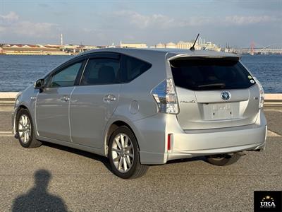 2013 Toyota Prius - Thumbnail
